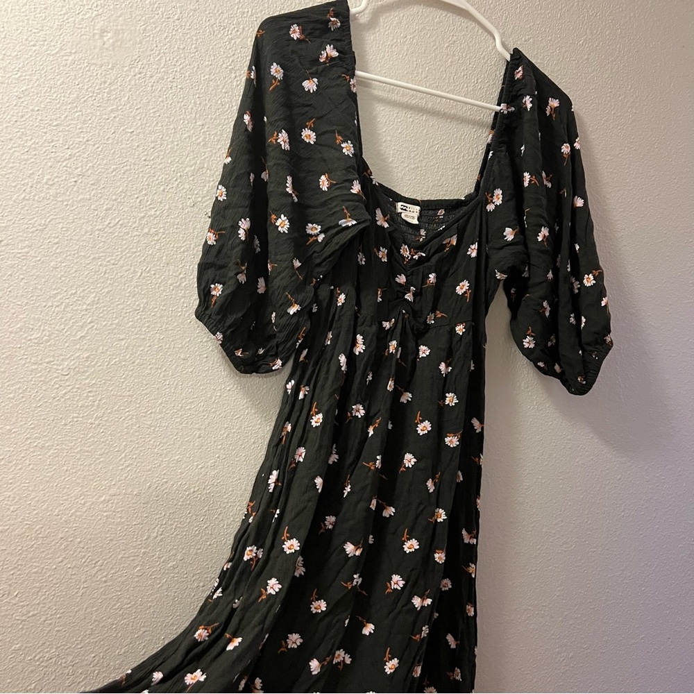 Billabong midi dress